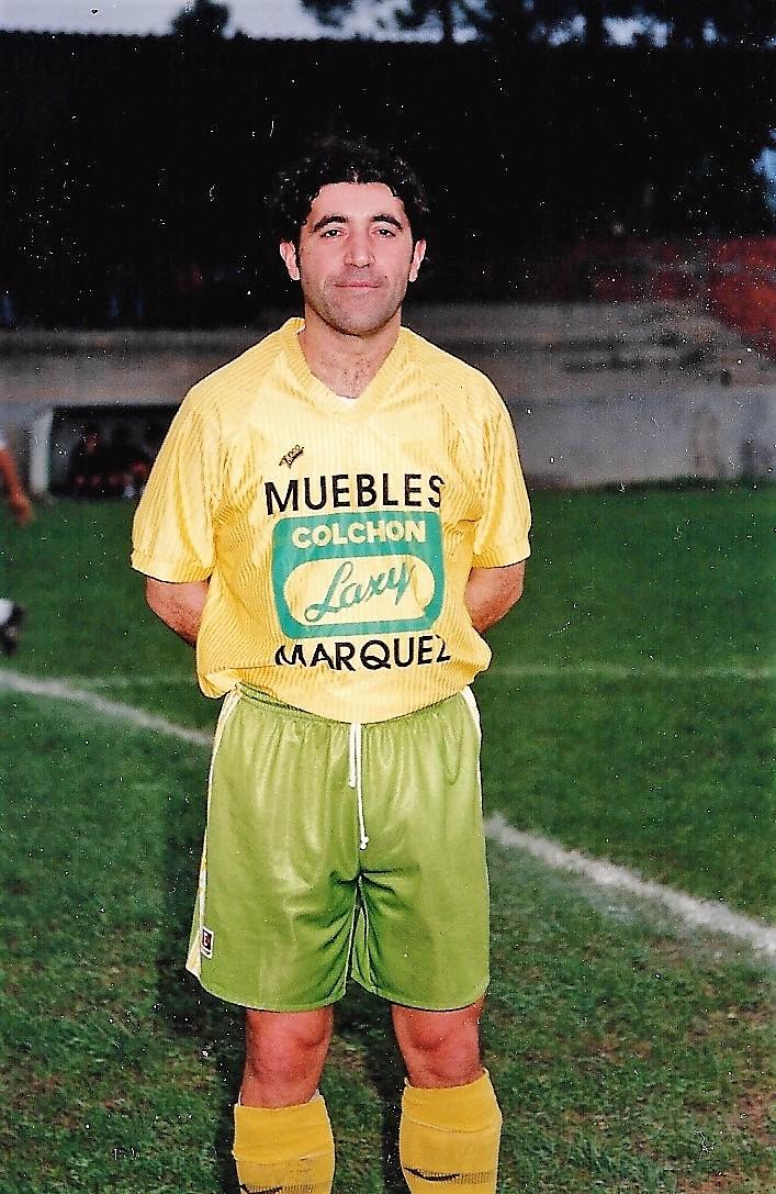 alfonso-geada-uniforme-amarillo